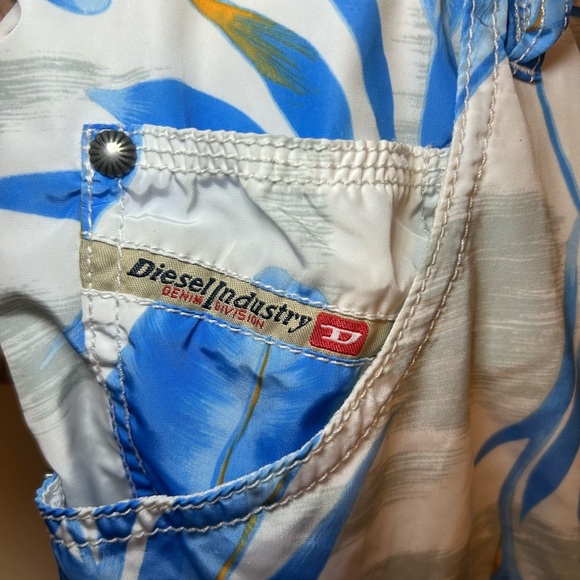 Vintage Diesel Industry palm leaves swim shorts - Picture 7 of 16